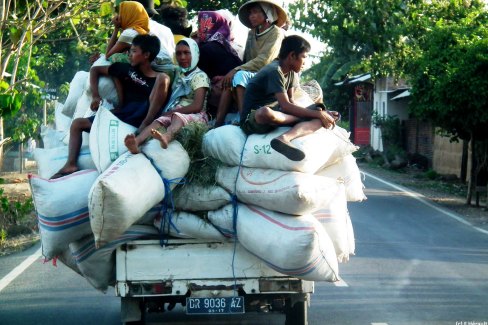 Transport en commun dans le centre de Lombok