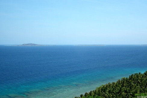 Vue sur les iles Gili depuis la cote nord ouest de Lombok