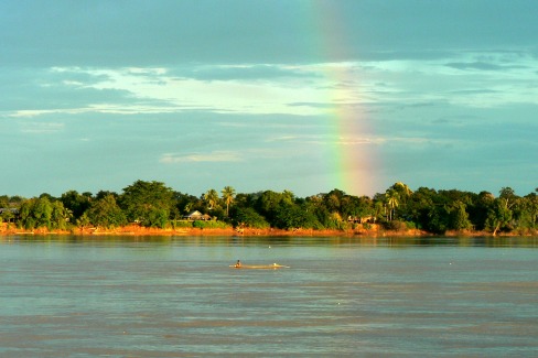 Arc en ciel sur les rives du Mékong