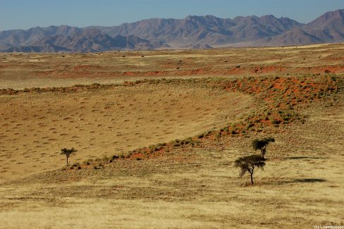 6 - Chaine de montagnes en Namibie