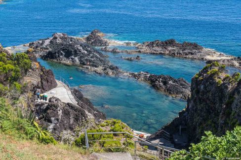 Les piscines naturelles, sur l'île de Flores