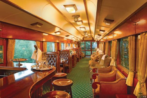 Intérieur cosy et luxueux du Rovos