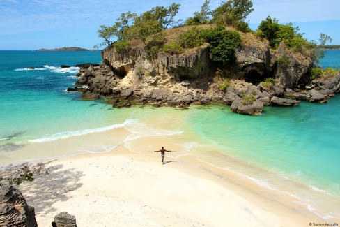 Aboriginal Australia Welcome Film - Lirrwi Tourism, Spear Fishing at Lonely Island, Bawaka Homelands, NT