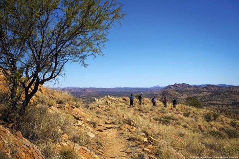 Larapinta-Trail-West-MacDonnell-Ranges-Tourism-Australia