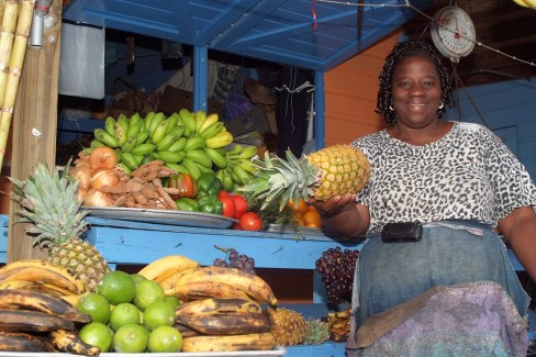 Marchand de fruits à Grand Bahama