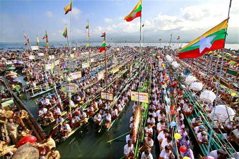 Fête Intha sur le lac Inle