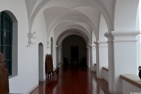 Allée du couvent San Felipe à Sucre bis