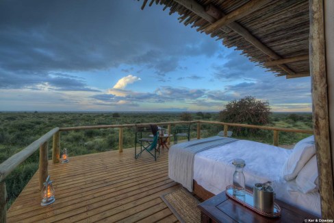 Nuit à la belle étoile dans le Kalahari Central