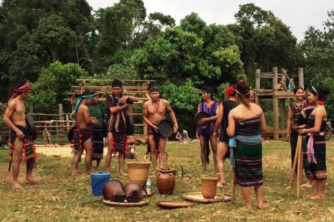 Rencontre avec les ethnies des montagnes au Mondolkiri