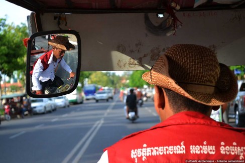Chauffeur de tuk tuk a Phnom Penh