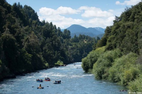 Rafting-dans-la-region-dAysen-Chile-Travel-web