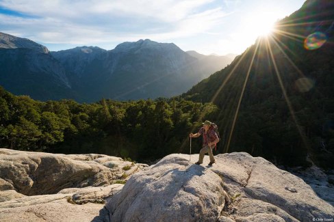 seul-au-monde-lors-dun-trekking-a-Cochamo-dans-la-region-des-lacs-Chile-Travel-web