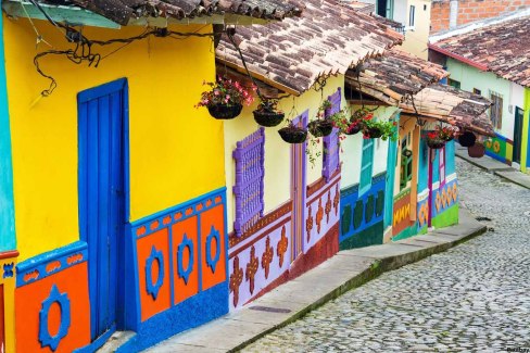 5-Pixabay-Les-maisons-colorees-de-Bogota-web