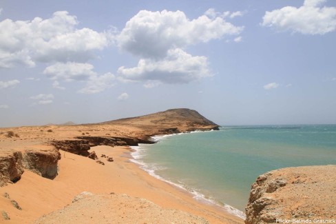 10-Guajira3-Flickr-Belinda-Grasnick-Desert-qui-se-jette-dans-la-mer-web