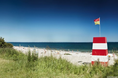 8-VisitDenmark-Sommer-Moesgaard-strand-Aarhus