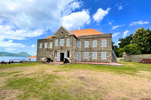 Fort Shirley à Portsmouth, vestige de la colonisation en Dominique