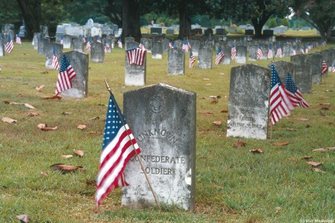 7 - Mississippi Civil War Grave (credit Visit Mississippi)-web