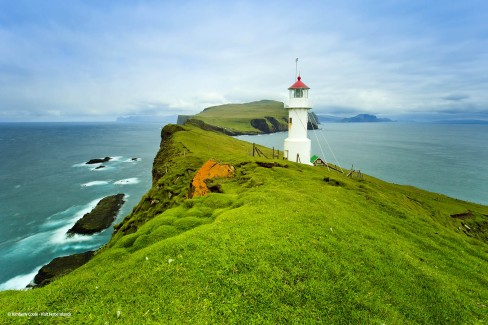 Stunning coastal scenery and the Mykinesholmur lighthouse, a footbridge connects this islet with the island of Mykines over a 35 metre deep gorge.