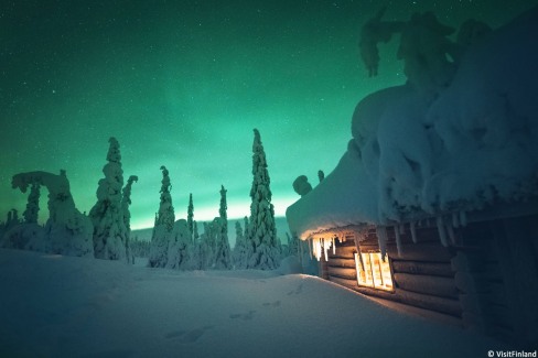 Aurore boréale dans le parc national de Pallas en Finlande