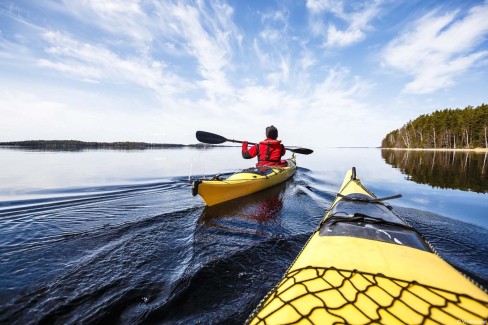 visitfinland_kayakMikkeli-Savonlinna-en-famille_soleil-de-minuit_finlande-web