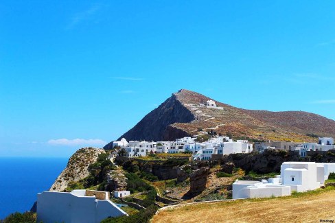 Magnifique village traditionnel de Folengandros dans les Cyclades