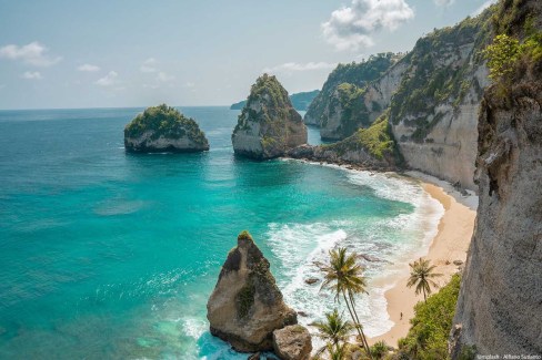 Alfiano-Sutianto-unsplash-Cote-de-Nusa-Penida-sur-lile-de-Bali-web