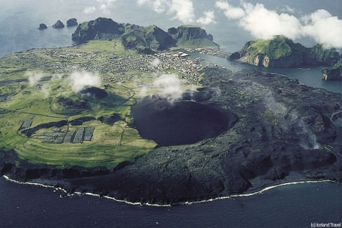 4-IcelandTravel-Vestman-Island