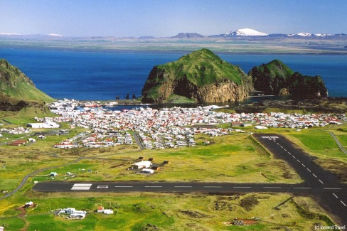 6-IcelandTravel-Vestman-Island