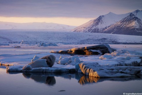 6-InspiredbyIcland_decouverte-de-la-region-de-lAusturland-dans-les-fjords-de-lest-lors-dun-voyage-en-famille-en-Islande-web