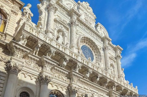 Détail du portail baroque de la cathédrale de l'Assomption de Lecce