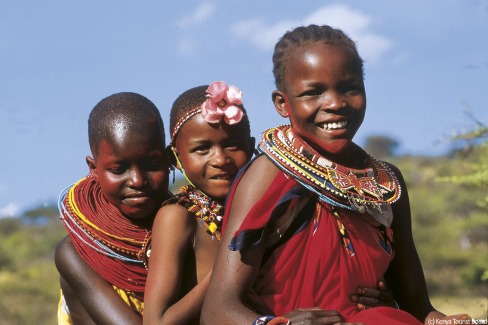 Fillettes-Massais-c-Kenya-Tourist-Board-web
