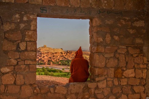 Maroc-fenetre-sur-Ait-Ben-Haddou-web