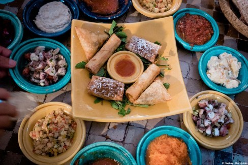 Tradition culinaire orientale perpétuée au Maroc