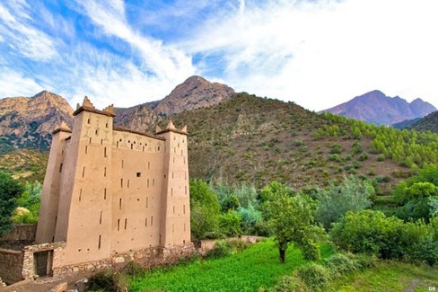 Maroc kasbah à ait-bougmez