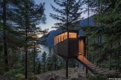 2-Visit-Norway_woodnest_Odda-tree_house_hardanger_fjord_norway_photo_sindre_ellingsen-web