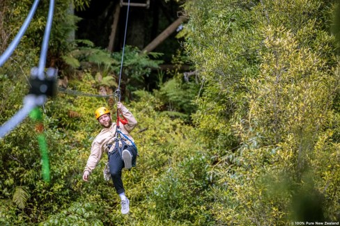 Tyrolienne en famille à Rotorua - île du Nord de la Nouvelle Zélande