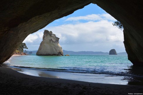 Ile du Nord Cathedral Cove Coromandel