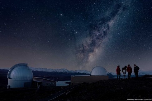 Observation-de-la-milky-way-au-lac-Tekapo-Canterbury-NZ-Tourism-Julian-Apse-web