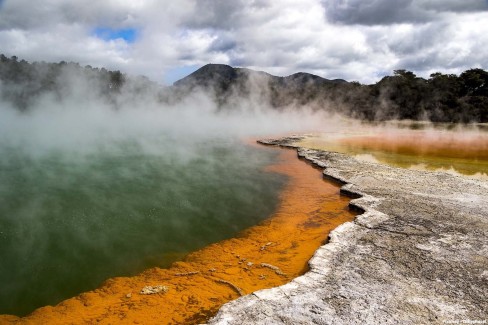 Wai O Tapi géothermie et paysage sublime de Rotorua