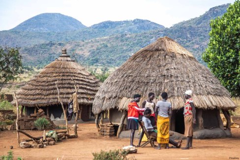 Vie-de-village-en-Ouganda-Pixabay-web