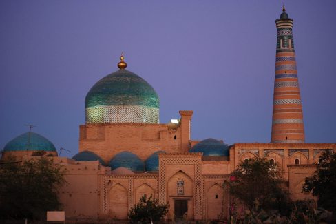 Citadelle de Khiva, Ouzbékistan, à la nuit tombée