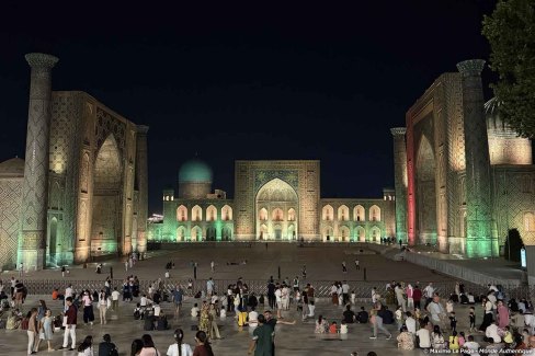 Place du Registan à Samarcande