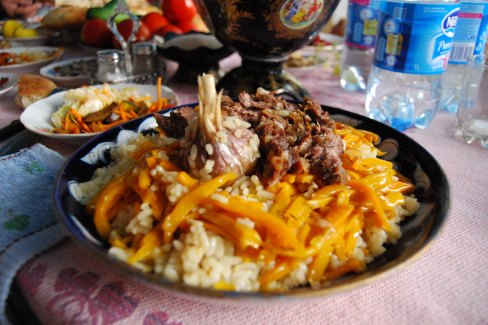 Plov spécialité gastronomique en Ouzbékistan