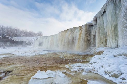 Chutes d'eau de Jagala en Estonie