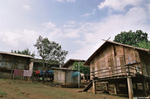 Village traditionnel dans la région d'Ang Kang