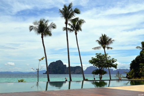 Panorama depuis la piscine du Thanya Beach Resort à Koh ngaï