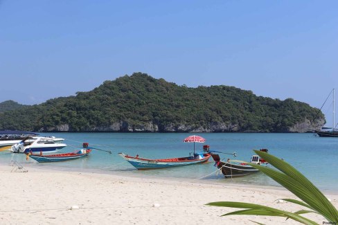 Plage de sable blanc à Koh Tao