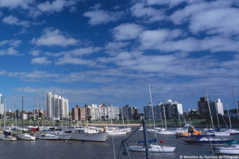 Ministere-du-Tourisme-de-lUruguay-Panoramica-Montevideo-2-web