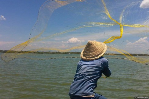 Pêcheur dans la région de Hoi An au Vietnam