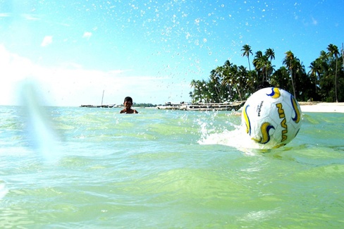 Zanzibar avec des enfants : jeux aquatiques